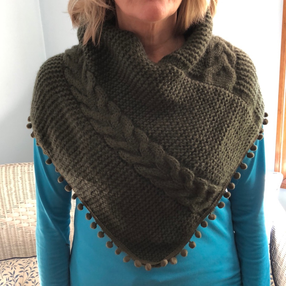 Deep green knit shawl